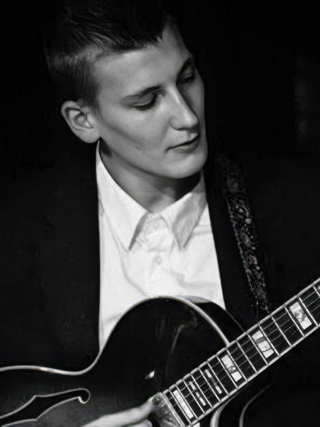 Pelle von Bülow med guitar